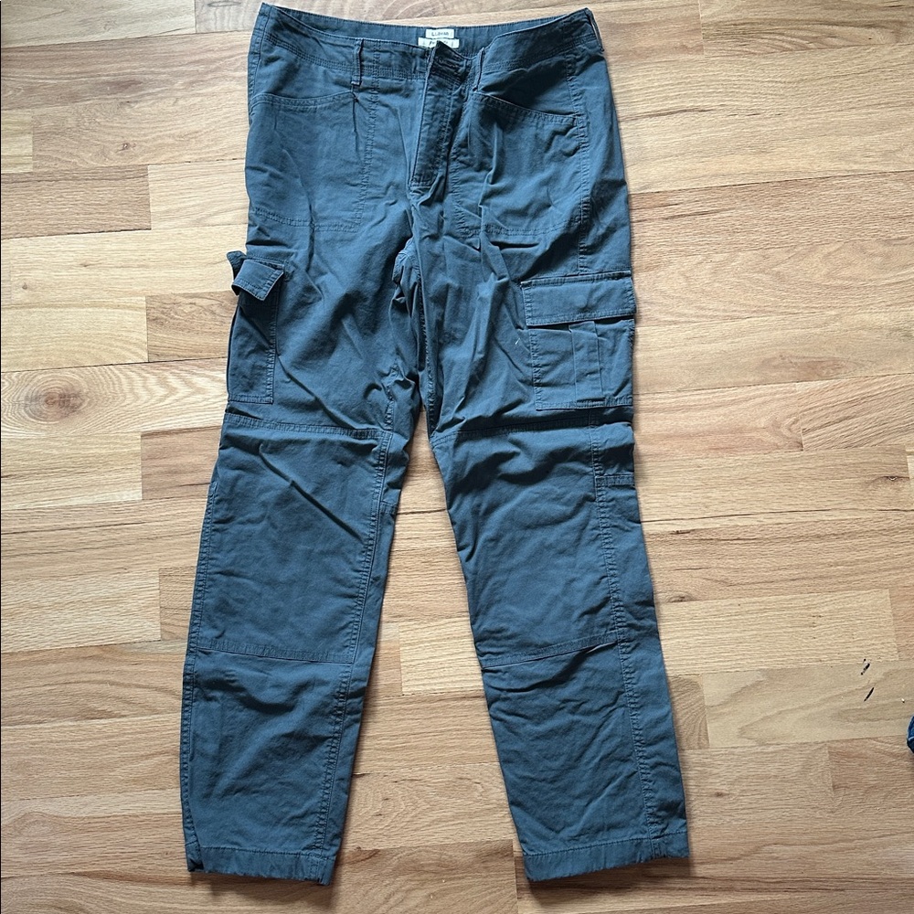 L.L. Bean favorite fit navy cargo pants flannel lining women's size 12 regular - Picture 2 of 7